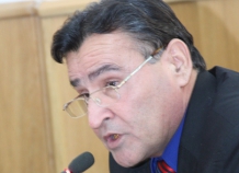 Талбаков, в случае победы на выборах, расширит полномочия парламента