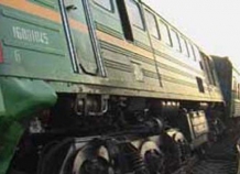 Таджикские железнодорожники занимаются выяснением причин аварии поезда Душанбе-Худжанд