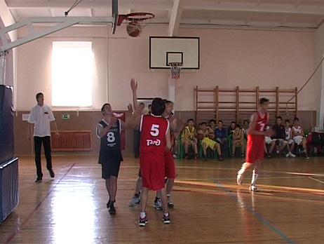 В Худжанде состоится школьный баскетбольный турнир в честь Дня Конституции