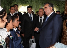 Президент оказал помощь хатлонским сиротам