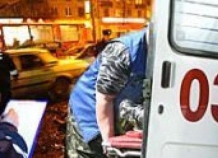 В Худжанде «BMW» врезалась в светофор: двое погибших