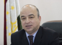 Парламентская делегация Таджикистана во главе с Зухуровым отбыла в Санкт-Петербург