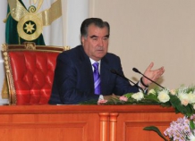 Рахмон: Уровень бедности в Таджикистане к 2020 году снизится до 20%