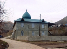 На юге Таджикистана открывают новые мечети, но закрывают медресе