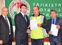 Таджикские футбольные тренера получили лицензии категории «А» АФК