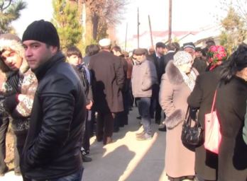 Суд оштрафовал «нарушителей порядка» у здания ГКНБ в Душанбе