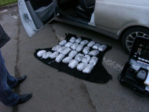 Наркополицейские Таджикистана задержали крупную партию наркотиков и валюту