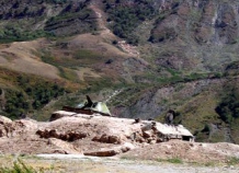 Силовые структуры Таджикистана опровергли сообщения о скоплении бронетехники на границе