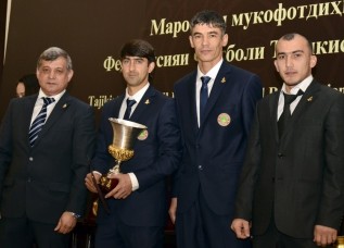 Дилшод Восиев второй год подряд стал лучшим футболистом Таджикистана