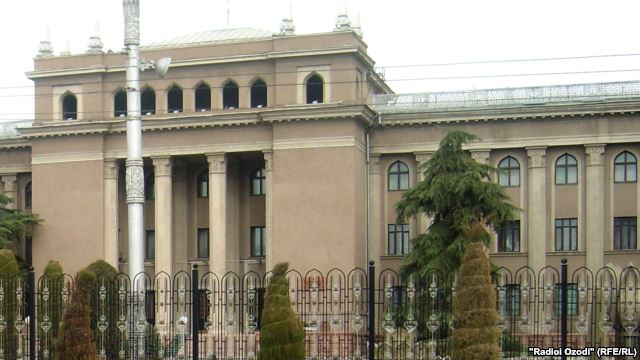 В Душанбе проходит годовое заседание правительства Таджикистана