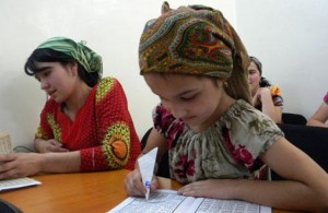 В Согде растет число девочек, получающих полное среднее образование