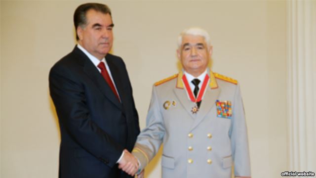 Экс министр обороны Таджикистана назначен помощником президента