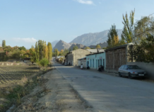 Кыргызстан приостановил строительство «скандальной» дороги