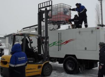 Снегопад временно парализовал работу Душанбинского аэропорта