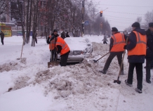 Обильный снегопад не осложнил ситуацию на дорогах юга Таджикистана