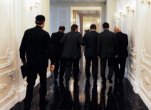 Эксперты: Таджикские чиновники – слуги президента, а не народа