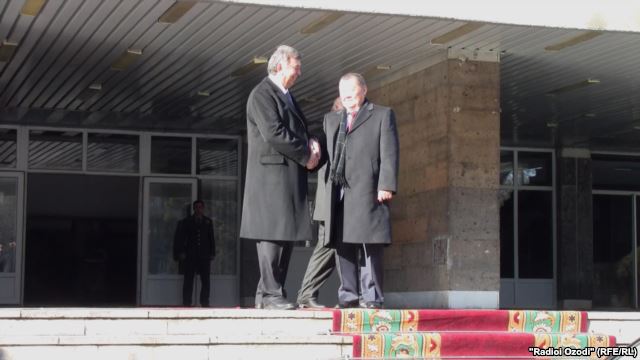М. Алимардон и Ш. Хайруллоев едут в Бишкек
