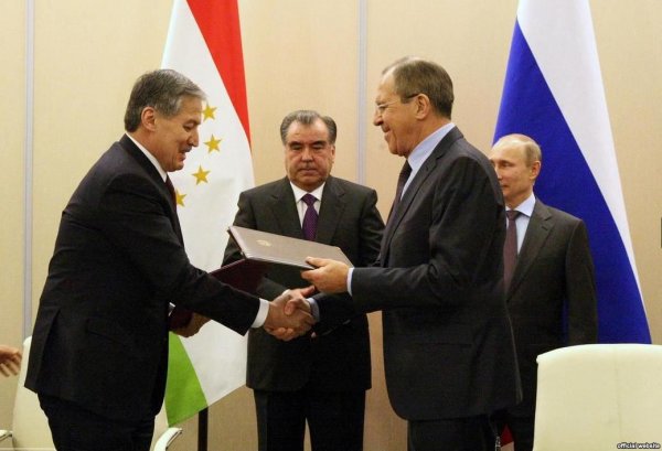 Путин рассчитывает начать новый этап в военном сотрудничестве с Таджикистаном