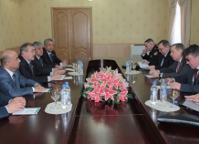 Группа сенаторов России посетила парламент Таджикистана