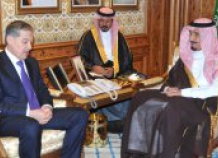 Рахмон пригласил короля Саудовской Аравии в Таджикистан