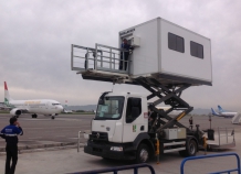 Душанбинский аэропорт закупил амбулифт, изготовленный на заводе Reno