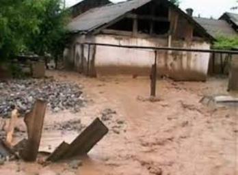 Наводнение в Хуросоне. Погибли двое детей. Разрушены дома