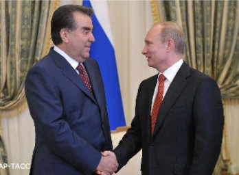 Рахмон отбыл в Москву на встречу с Путиным
