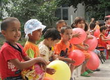 Около 1 тыс. детей из домов-интернатов в свой праздник выйдут на бесплатное гуляние в «Боги Пойтахт»
