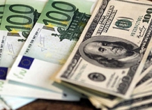 В Таджикистане снижается курс доллара США и повышается евро