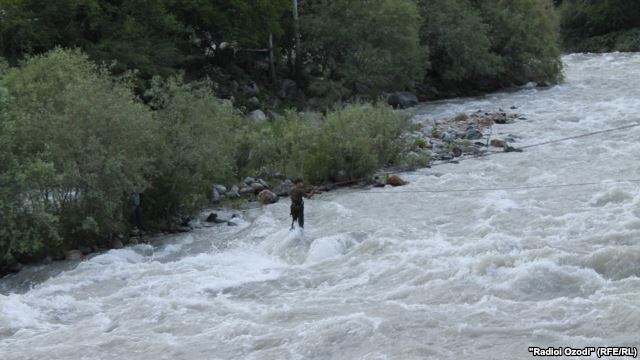 В реке Варзоб обнаружены тела двух спортсменов