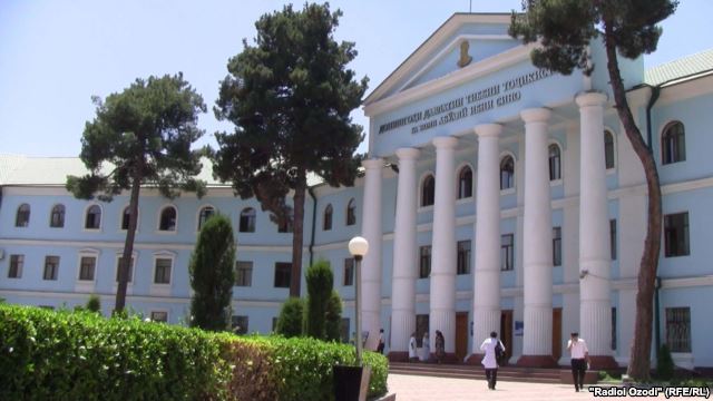 В Таджикистане начались первые тестирования абитуриентов