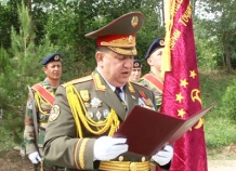 Всем войсковым частям Минобороны Таджикистана вручены Боевые знамена