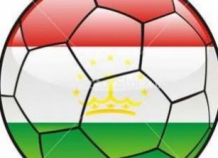 Федерация футбола Таджикистана наказала футболистов за драки и мат