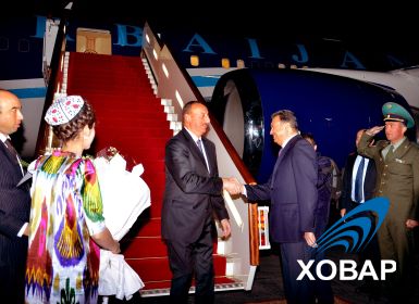 Президент Азербайджана прибыл  в Душанбе