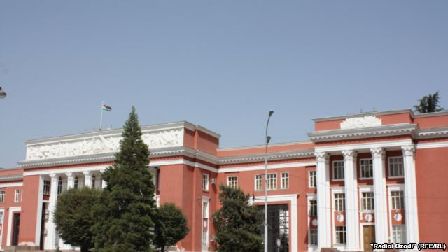 Парламент Таджикистана рассмотрит законопроект об амнистии 29 октября