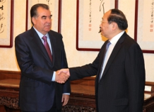 Эмомали Рахмон в Пекине провел встречу с президентом Эксимбанка Китая