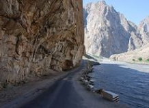 Таджикистан и Китай договорились ускорить строительство железнодорожной артерии Вахдат-Яван