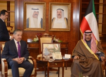 Э. Рахмон пригласил эмира Кувейта в Таджикистан