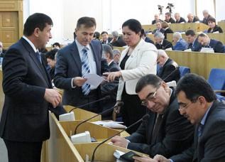 Депутаты обсудят поправки и ратификацию пяти финансовых документов
