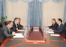 Глава МИД Таджикистана принял посла Казахстана