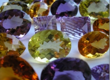 Италия заинтересована в приобретении таджикских драгоценных металлов и камней