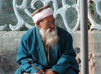 В Таджикистане проживают более 618,9 тыс. пенсионеров