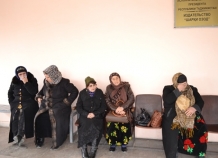 Уволенные патронажные сестры пришли к журналистам с жалобой на главу района Фирдавси