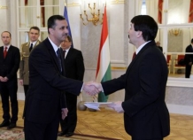 Таджикский дипломат вручил верительные грамоты президенту Венгрии