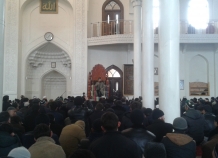 На пятничной молитве в Душанбе говорили о предстоящих парламентских выборах