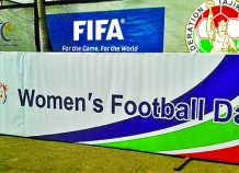 Футболистки Таджикистана отмечают День матери турниром