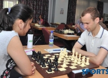 Восемь шахматистов Таджикистана играют в Ташкенте