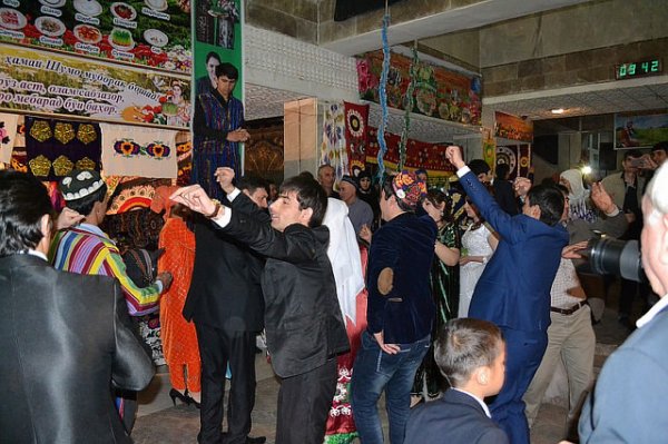 Журналисты Душанбе отмечают Навруз 