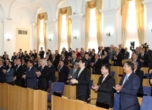 Две партии создают свои фракции в парламенте Таджикистана