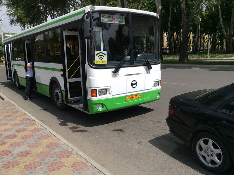 Beeline оснащает пассажирские автобусы в Душанбе бесплатным интернетом